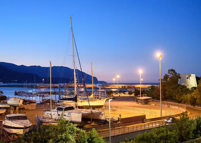 Loft Lungomare Vista Mare E Monti